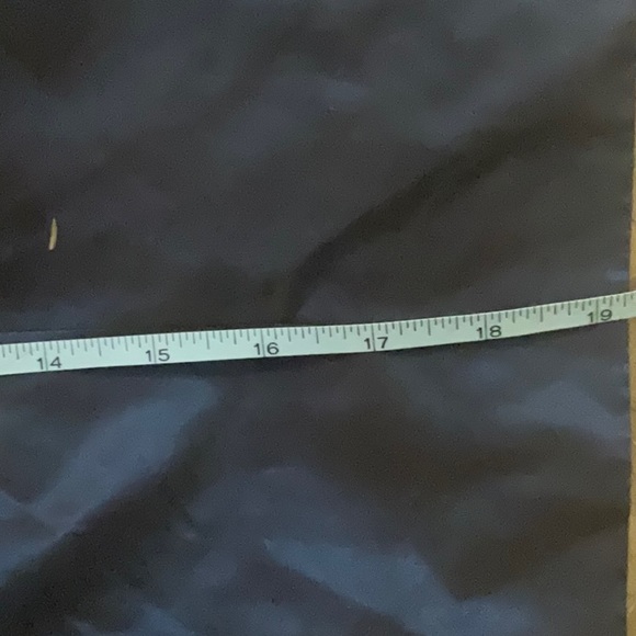 “TRISTAN& ISEUT” IRIDESCENT SATINY MAUVE LACE OVER LAY  SHORT OPEN JACKET. - Picture 16 of 16